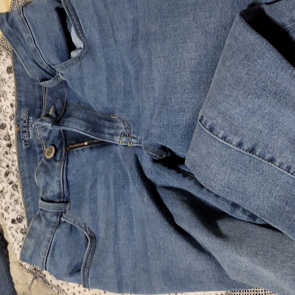 Women's skinny jeans